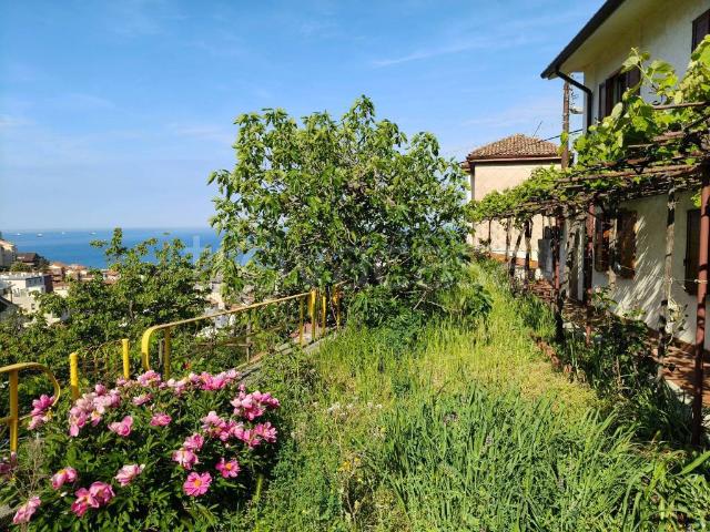 Villa singola in vendita a Trieste, Roiano
