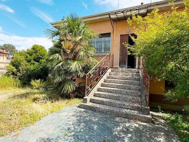 Villa singola in vendita a Uboldo via Gioacchino Rossini