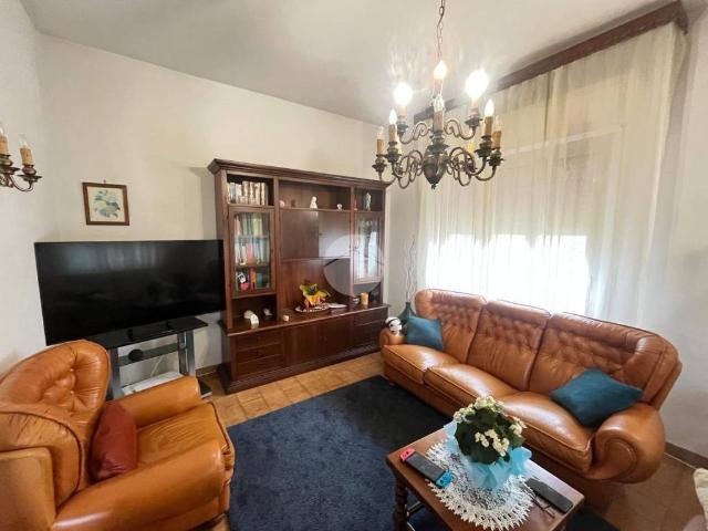 Villa singola in vendita a Vaiana, Forte dei Marmi