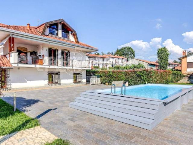Villa singola in vendita a Varallo Pombia via Sottoronco