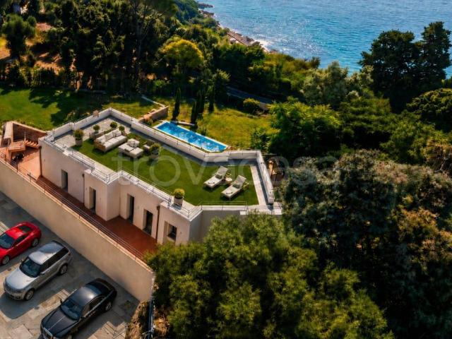 Villa singola in vendita a Varazze strada Romana, Sant'ambrogio