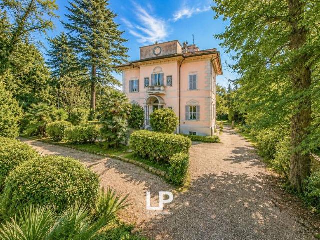 Villa singola in vendita a Varese, Brunella