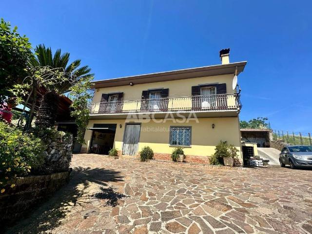 Villa singola in vendita a Velletri via Mole del Giardino