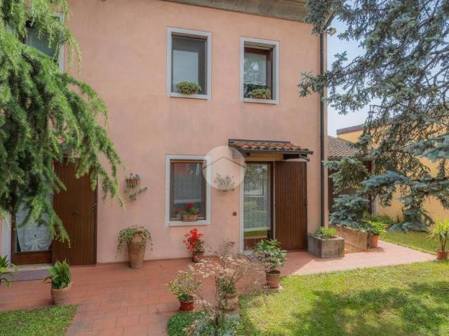 Villa singola in vendita a Verona via Mezzacampagna, 19, Cà di David