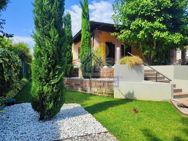 Villa singola in vendita a Vescovato via ghinaglia 12
