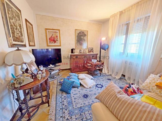 Villa singola in vendita a Viareggio
