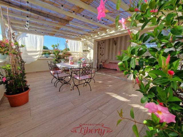 Villa singola in vendita a Viareggio via Fabio Filzi