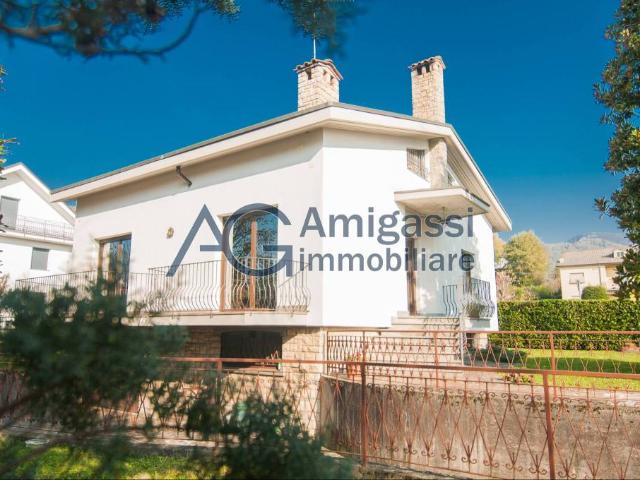 Villa singola in vendita a Villa d'Almè via Don Luigi Sturzo