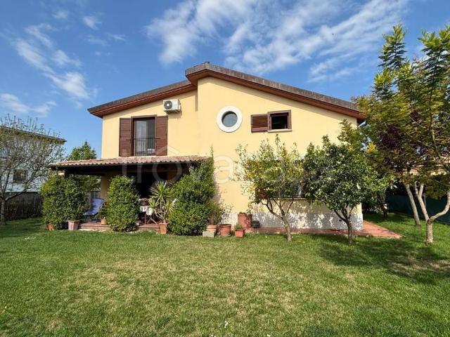 Villa singola in vendita a Villa Oliveti, Rosciano