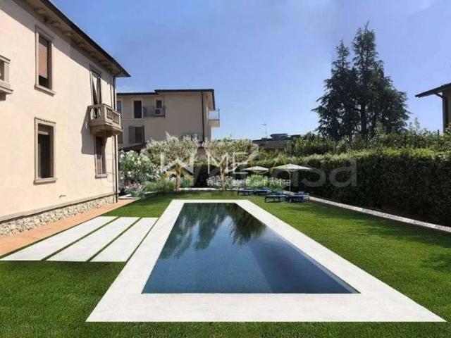Villa singola in vendita a Villa, Salò