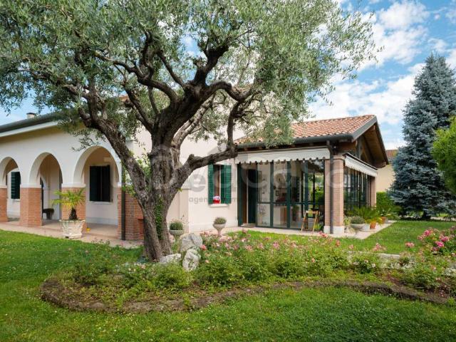 Villa singola in vendita a Villorba via Guglielmo Marconi, Catena