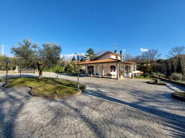 Villa singola in vendita a Viterbo, San Martino al Cimino Tobia