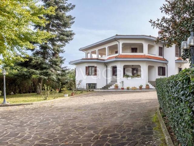 Villa singola in vendita a Viterbo, Teverina