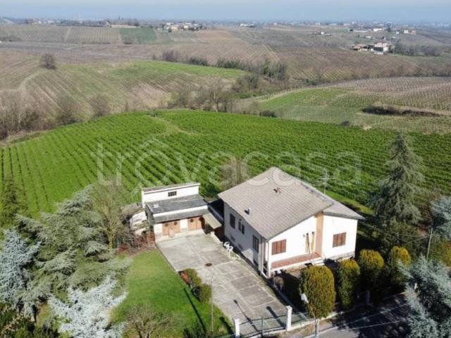 Villa singola in vendita a Ziano Piacentino