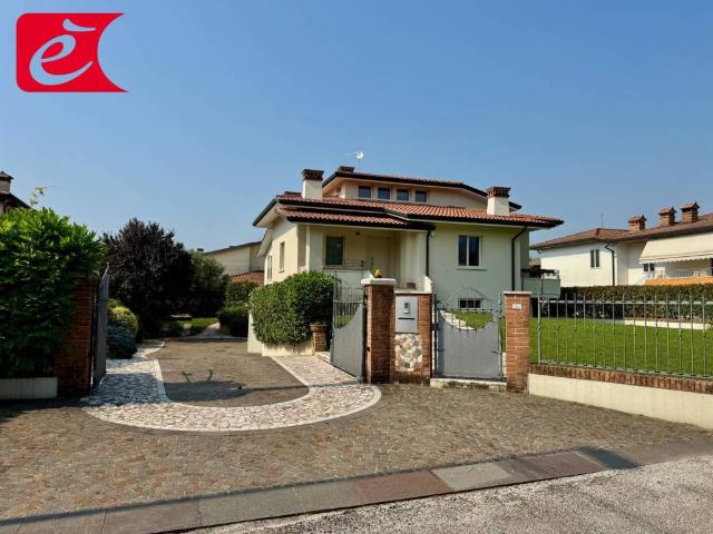 Villa singola in vendita a Zugliano via Adige, 11, Centrale
