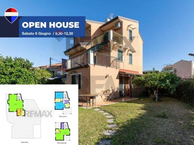 Villa singola in vendita a Aci Castello, Cannizzaro