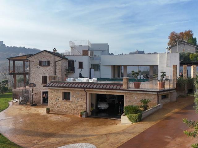 Villa singola in vendita a Acquaviva Picena, Quercia