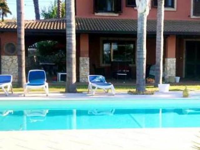 Villa singola in vendita a Augusta, Brucoli