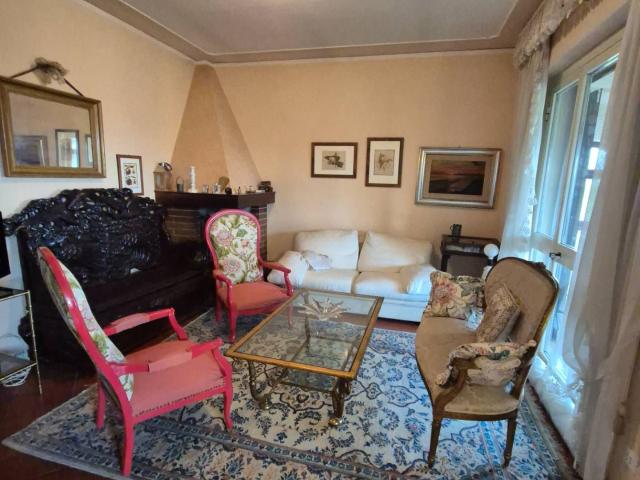 Villa Singola in vendita a Bardolino, Centro