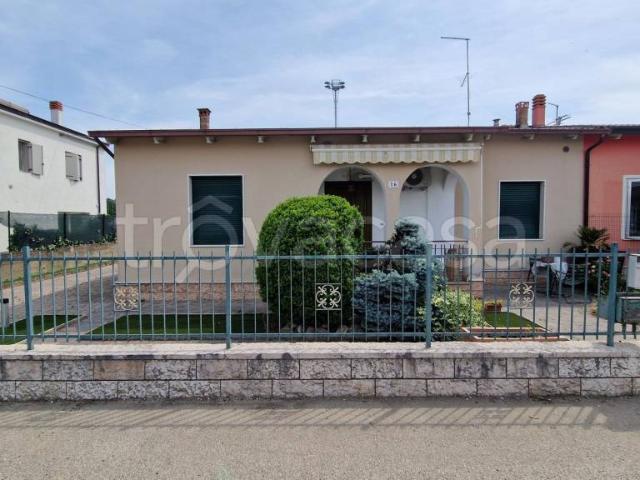 Villa singola in vendita a Belfiore via Giovanni xxiii, 16