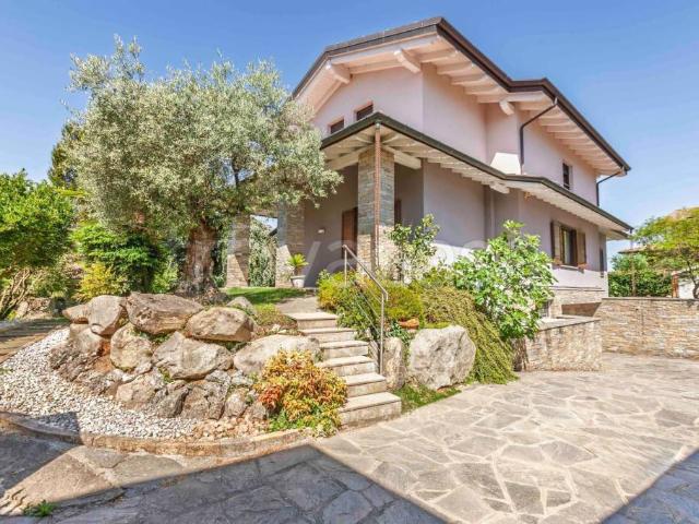 Villa singola in vendita a Bellinzago Novarese via Don Minzoni, 74