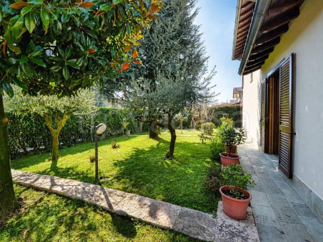 Villa singola in vendita a Biassono