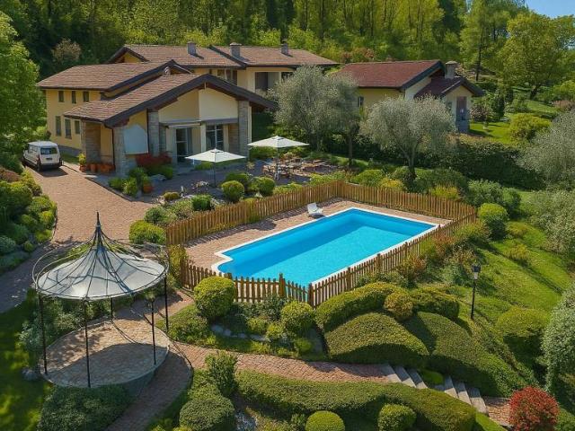Villa singola in vendita a Bogno, Besozzo