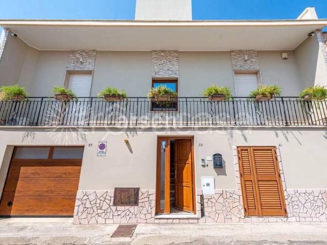 Villa singola in vendita a Botrugno via Cufra, 33
