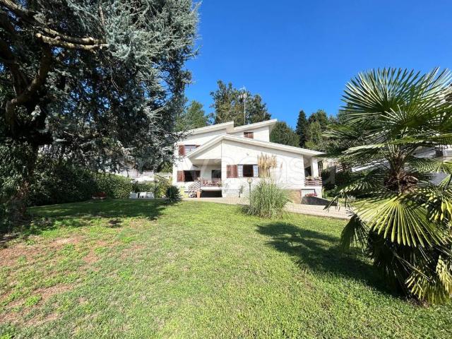 Villa singola in vendita a Bra
