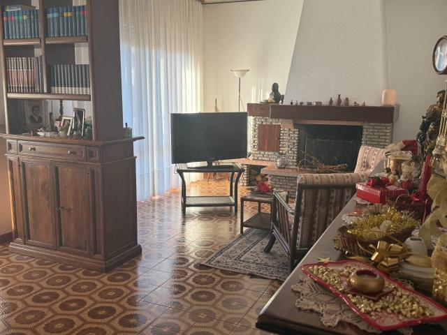 Villa singola in vendita a Brebbia