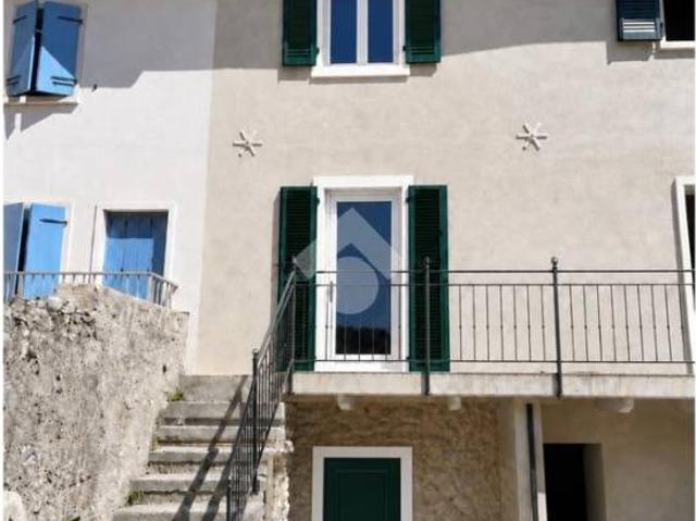 Villa singola in vendita a Brenzone sul Garda via padre leopoldo, 3