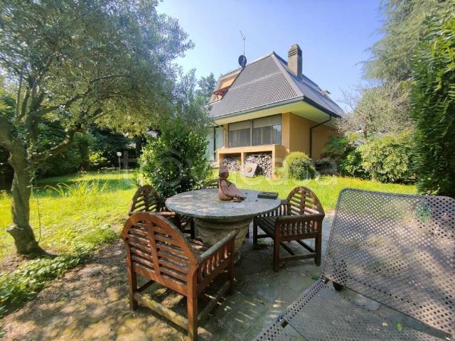 Villa singola in vendita a Brugherio via Torazza, 45