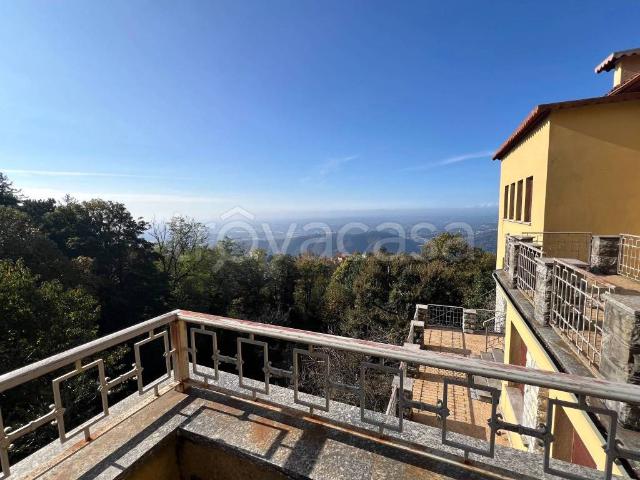 Villa singola in vendita a Brunate via Giacomo Scalini, 41