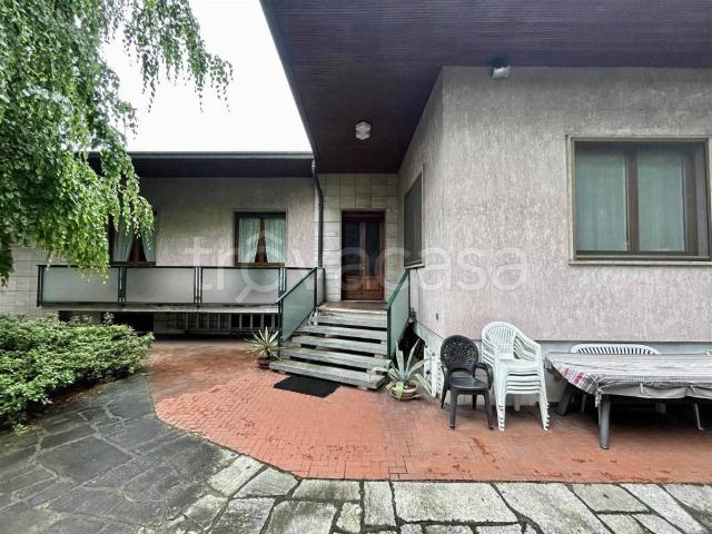 Villa singola in vendita a Busto Arsizio corso Sempione, 24, Santissimi Apostoli