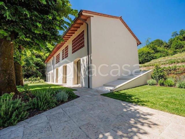Villa singola in vendita a Camaiore