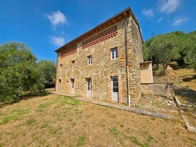 Villa singola in vendita a Camaiore via Scarpello No Number