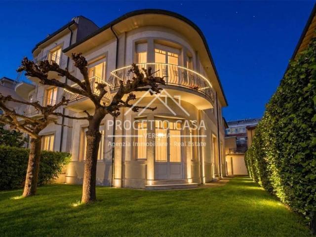 Villa singola in vendita a Camaiore, Lido Di Camaiore