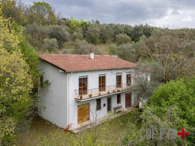 Villa singola in vendita a Cantalice via Giovanni Pascoli