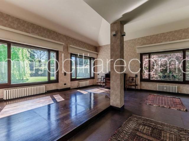 Villa singola in vendita a Cantù via cascina pelada