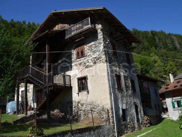 Villa singola in vendita a Canal San Bovo