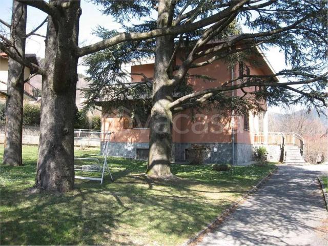 Villa singola in vendita a Caglio