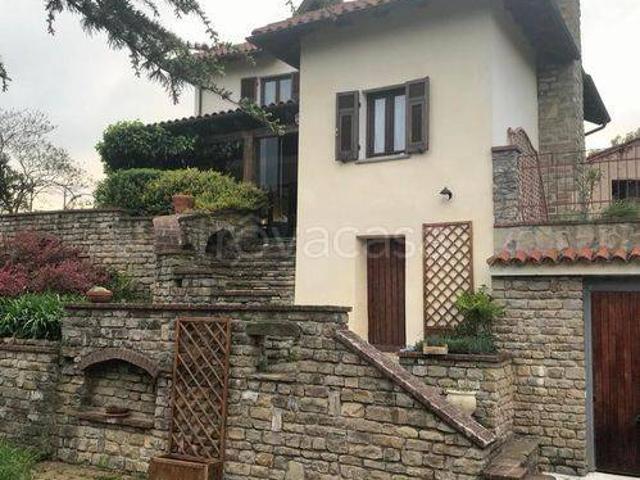 Villa singola in vendita a Cairo Montenotte