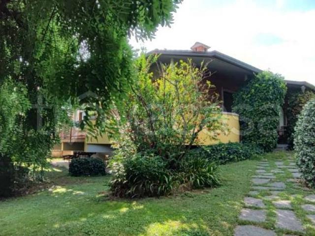 Villa singola in vendita a Calvenzano via arzago 24