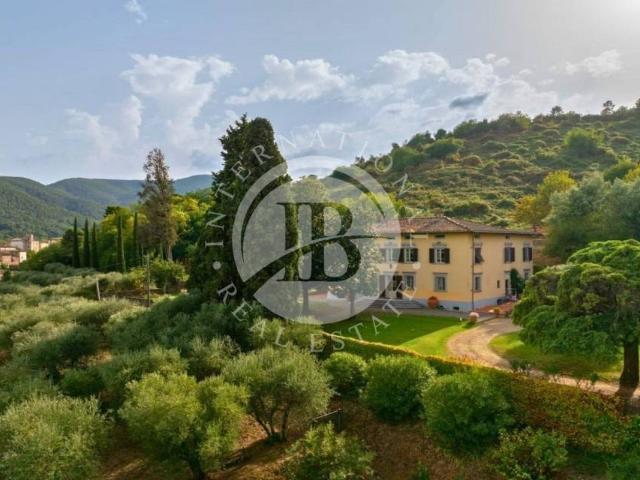 Villa singola in vendita a Capannori, Colle di Compito Castelvecchio