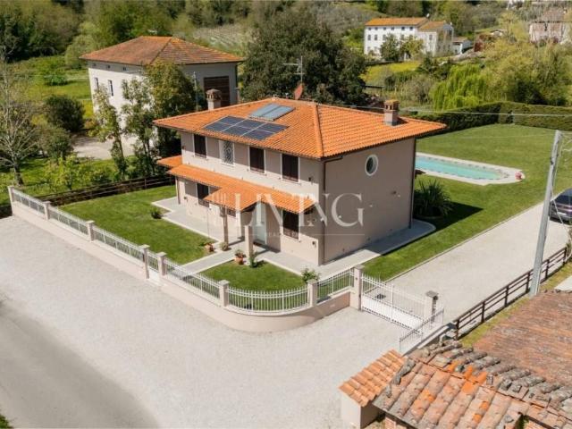 Villa singola in vendita a Capannori, Pieve di Compito Sant'Andrea di Compito