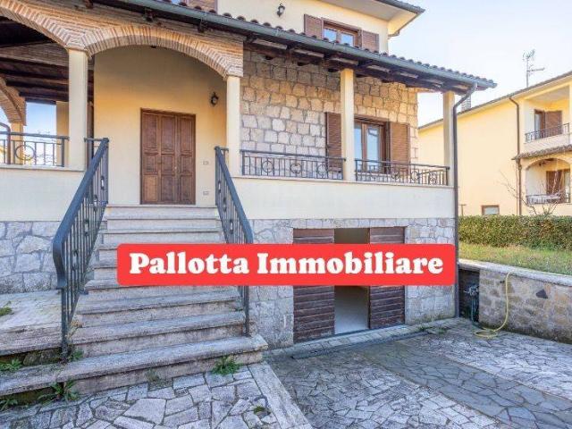 Villa singola in vendita a Capodimonte via Marco Polo