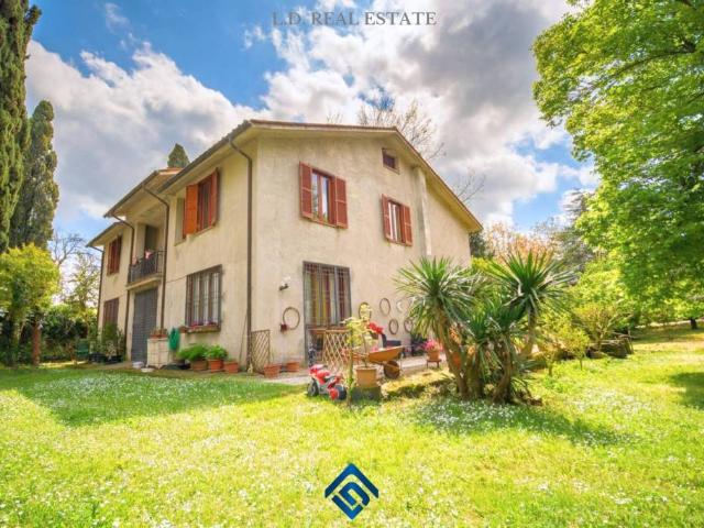 Villa singola in vendita a Capranica