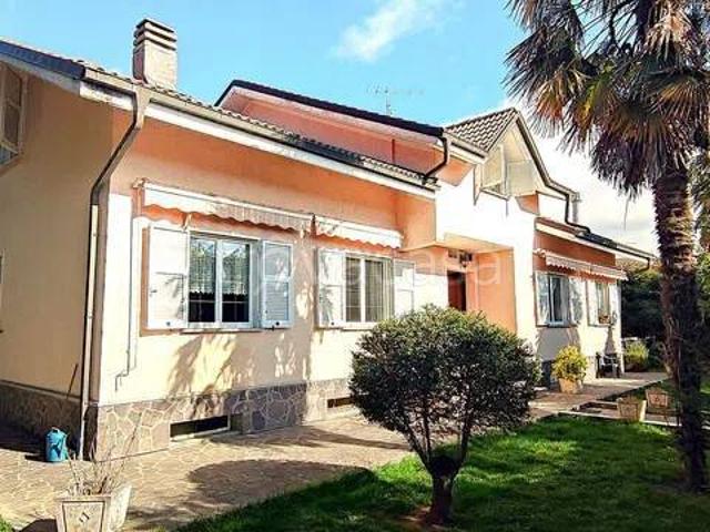 Villa singola in vendita a Carcare