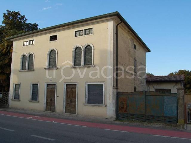 Villa singola in vendita a Carmignano di Brenta via Roma