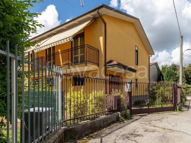 Villa singola in vendita a Carnago via Grazia Deledda, 7